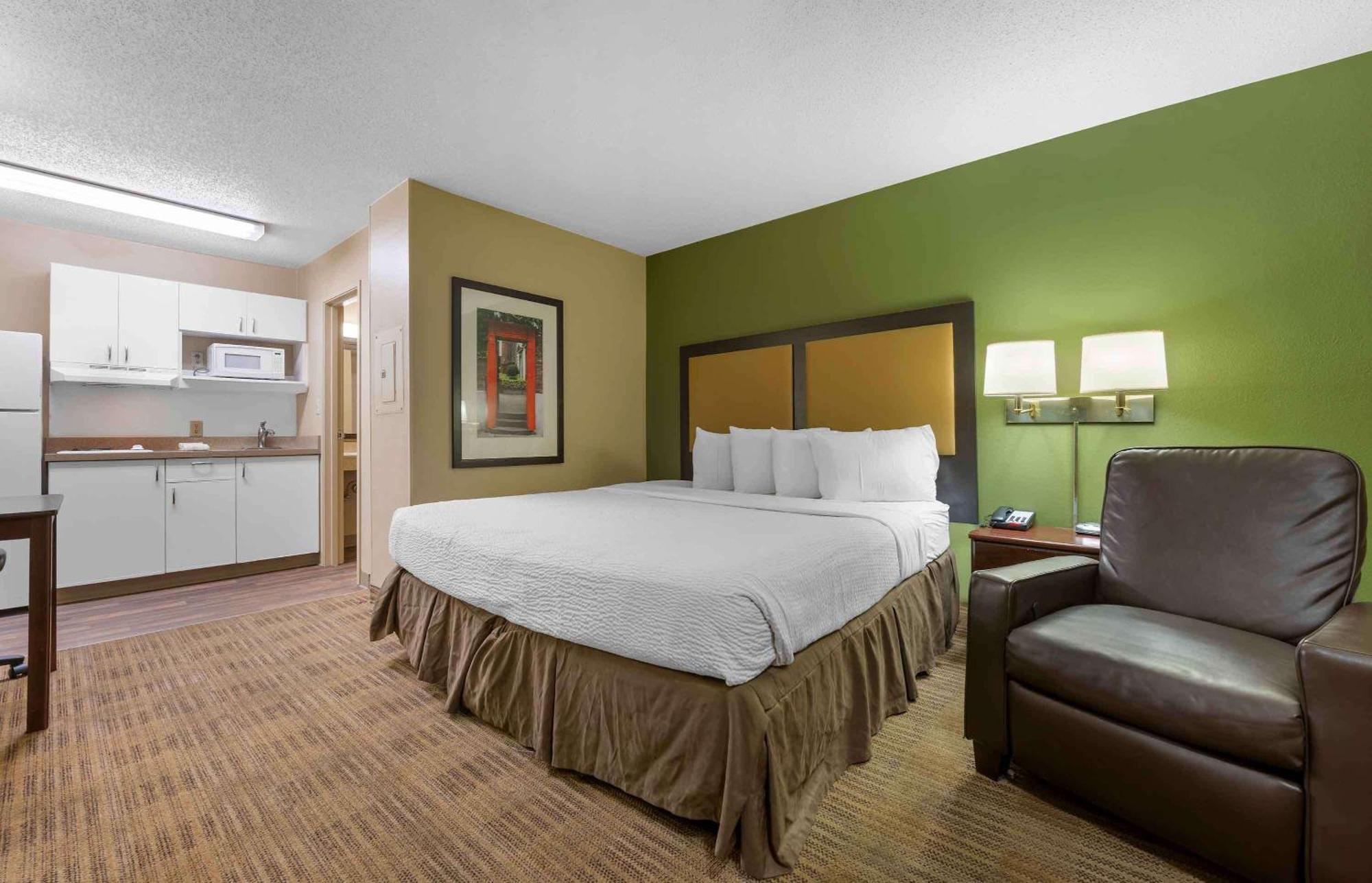 Extended Stay America Suites Washington Dc Germantown Town Center Exterior photo